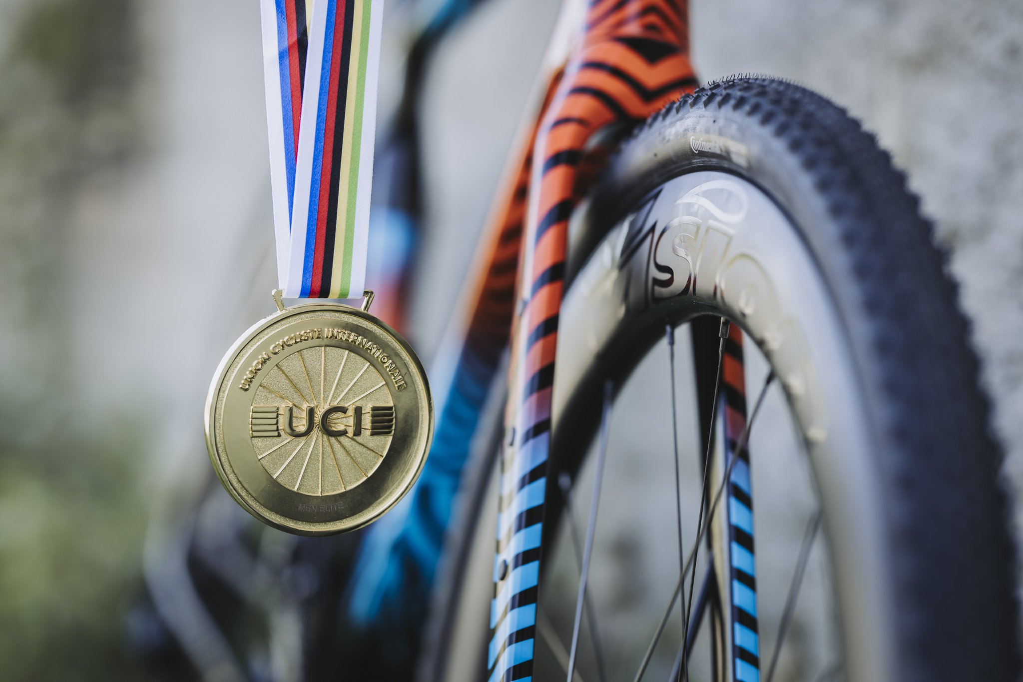 Wout Poels wint een na laatste etappe Vuelta 2023